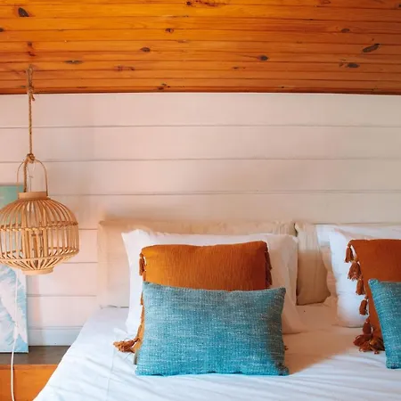 Just Like - Santa Sophia Santana (Minho)